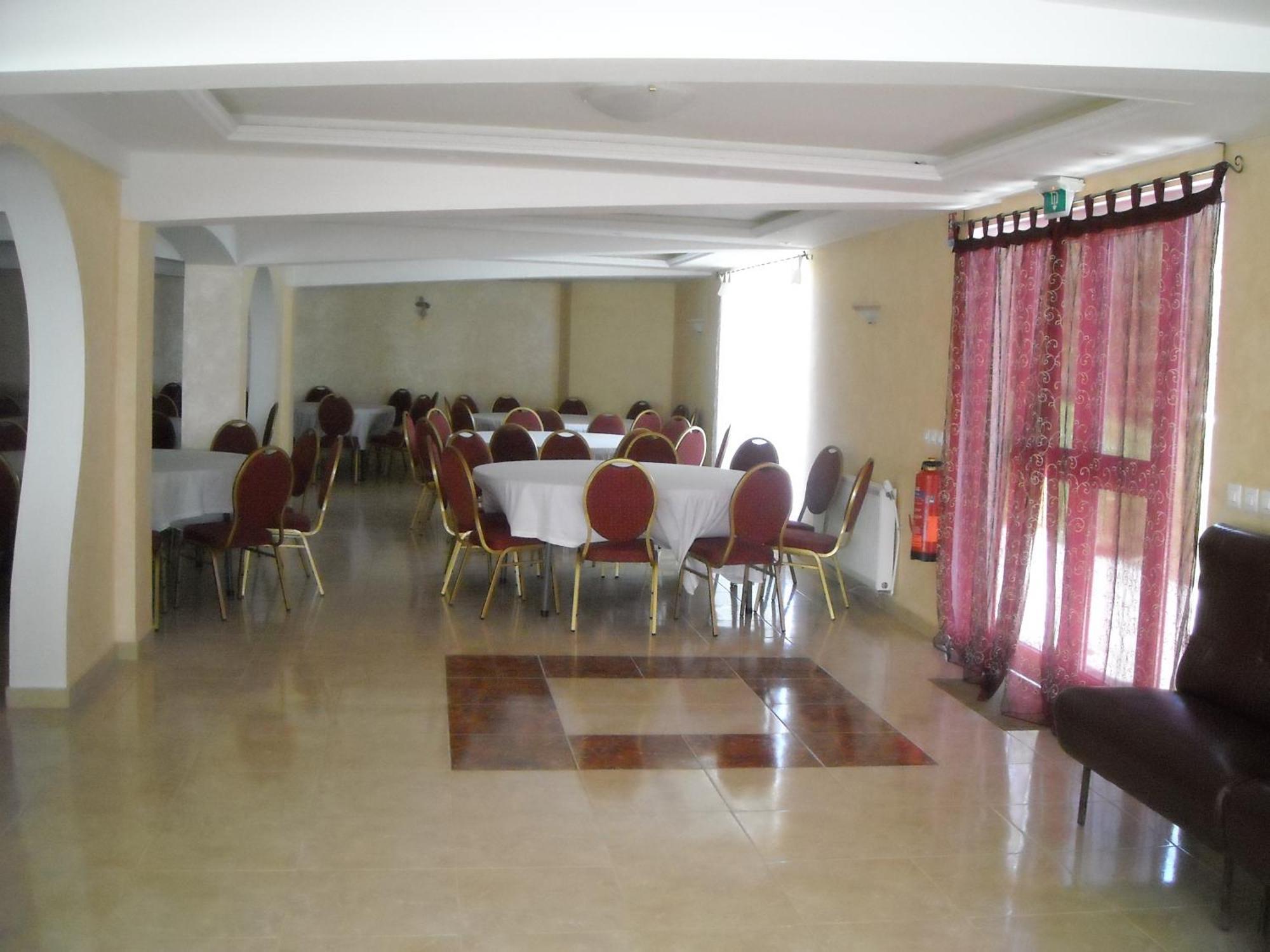 Hotel Acostel Meaux Dış mekan fotoğraf
