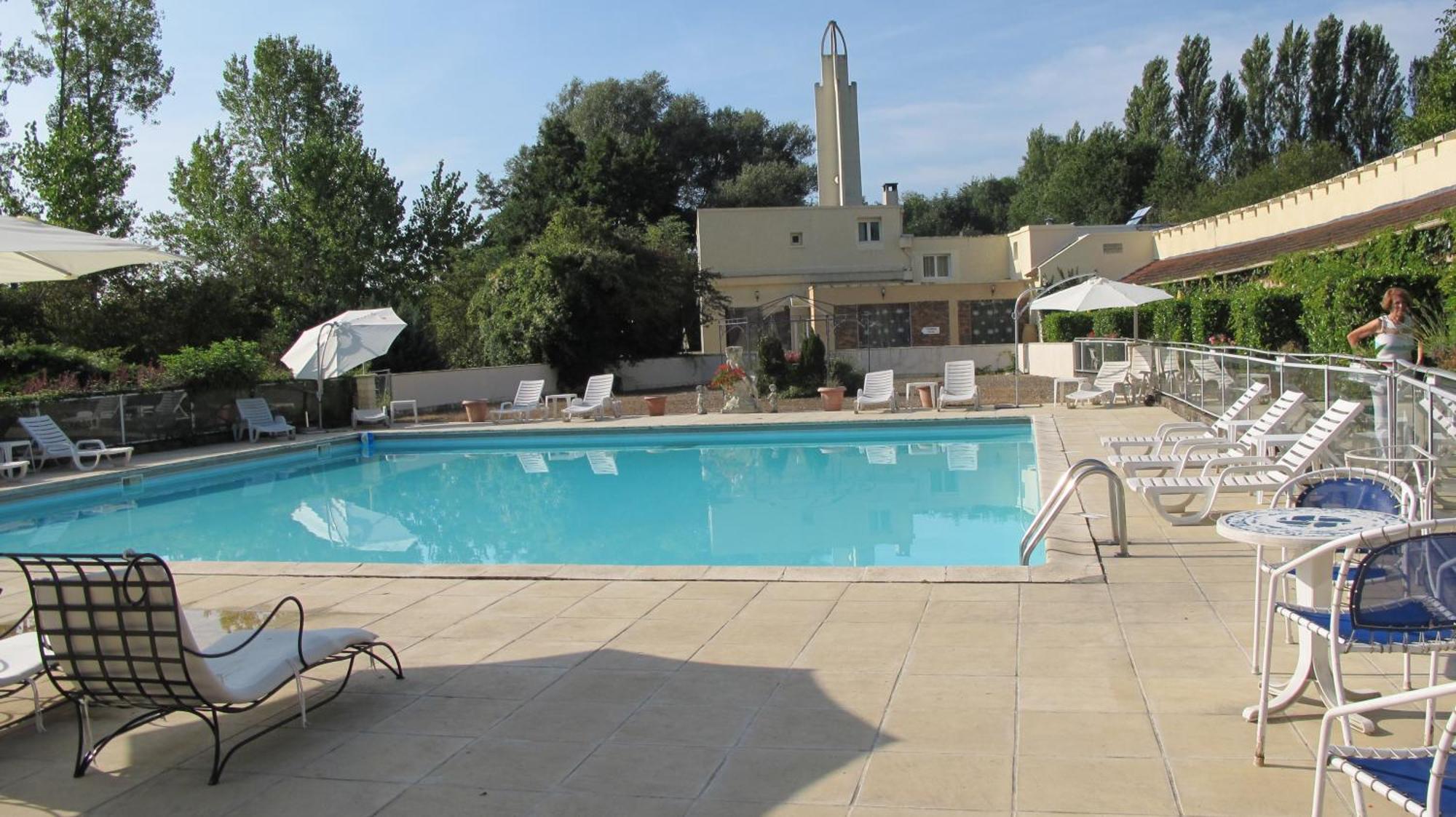 Hotel Acostel Meaux Dış mekan fotoğraf