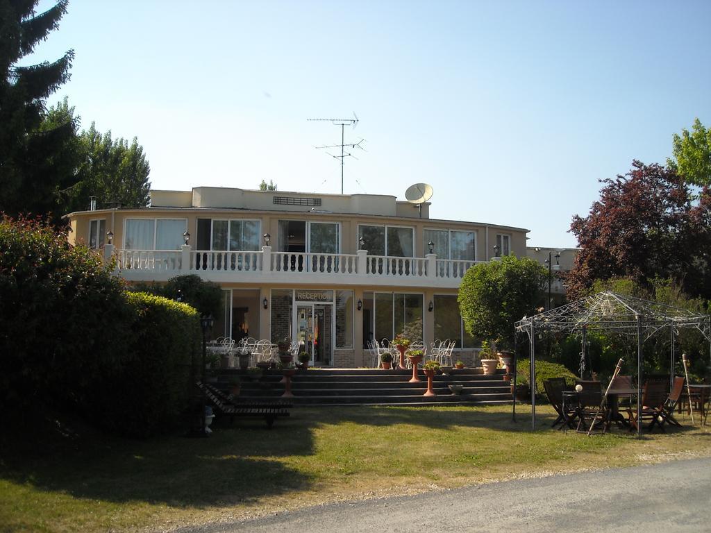 Hotel Acostel Meaux Oda fotoğraf
