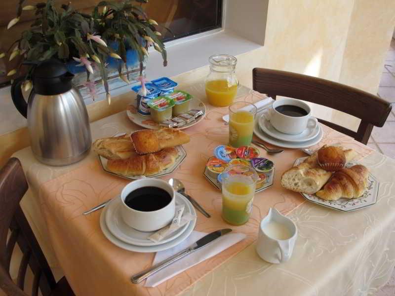 Hotel Acostel Meaux Dış mekan fotoğraf