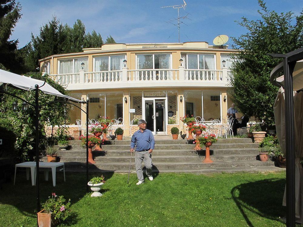 Hotel Acostel Meaux Dış mekan fotoğraf